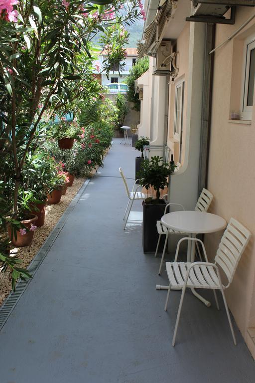 Apartments Petric マカルスカ エクステリア 写真